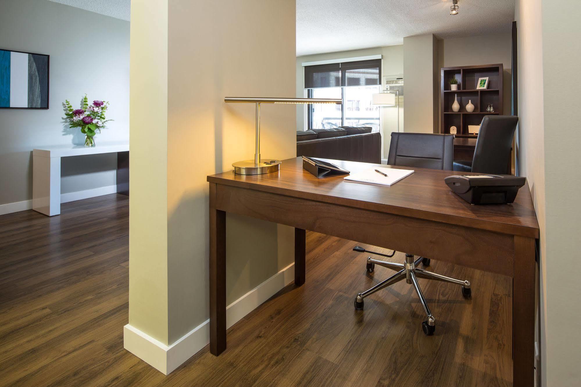 ExecSuite Inc. YYC Exterior foto